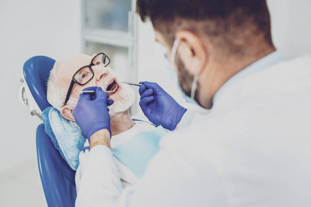 Best Emergency Tooth Extraction in Hearne, TX